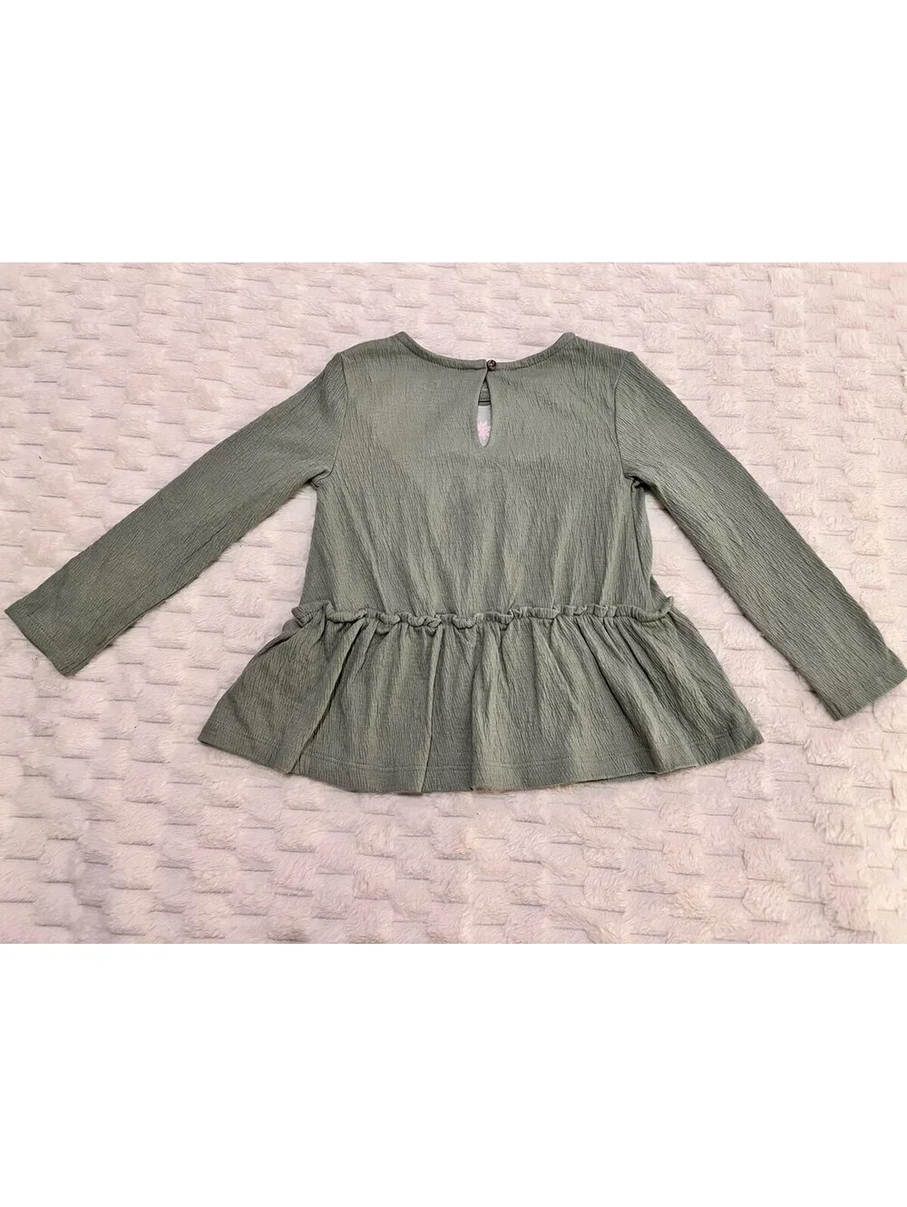 Carter’s Girls Long Sleeve Peplum Top w/ Embroidered Floral Accent (3T) *NWT